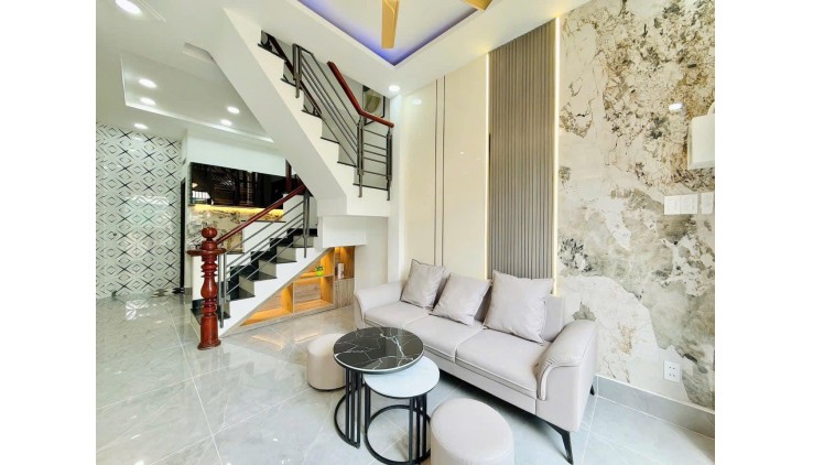 Chỉ 3.45 Tỷ TL! 30M², 2 Tầng/2P.Ngủ, Dương Quảng Hàm Gò Vấp! NGAY ĐH VĂN LANG!